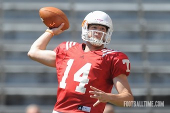 Short-handed offense perseveres, wins scrimmage.